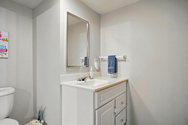 7227 Stemen Rd, Pickerington, OH 43147 - half bath with vanity and toilet