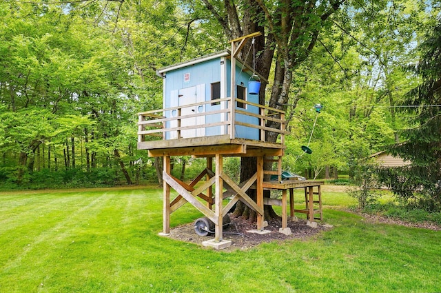 7227 Stemen Rd, Pickerington, OH 43147 - back of property with a yard and a wooden deck
