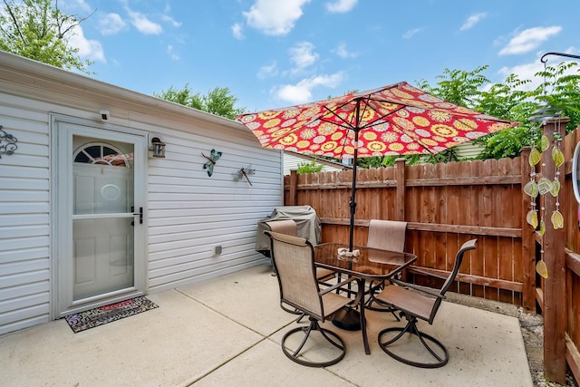 19 Vaughn Rd, Delaware, OH 43015 - view of patio / terrace with outdoor dining area