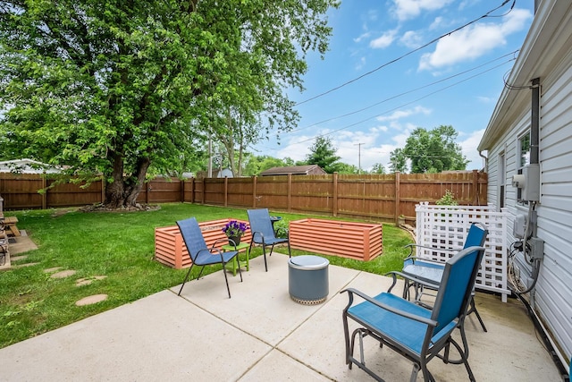 19 Vaughn Rd, Delaware, OH 43015 - fenced backyard with a patio area