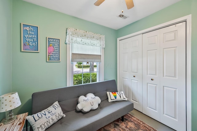 19 Vaughn Rd, Delaware, OH 43015 - living area featuring a ceiling fan