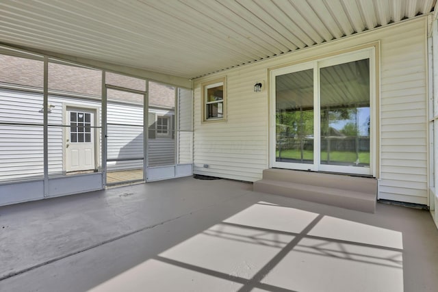 206 Goose Pond Rd, Newark, OH 43055 - unfurnished sunroom featuring healthy amount of natural light