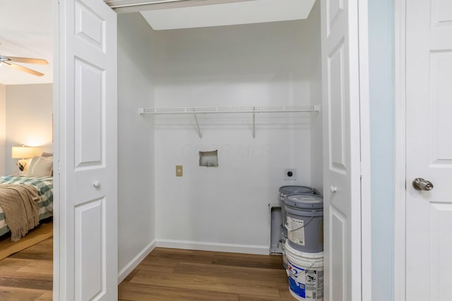 225 Reeb Ave, Columbus, OH 43207 - washroom with hookup for an electric dryer, wood finished floors, hookup for a washing machine, and a ceiling fan