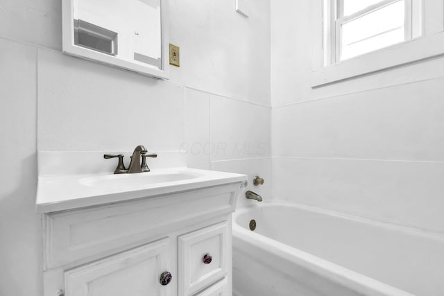 221 W Mulberry St, Baltimore, OH 43105 - full bath featuring vanity