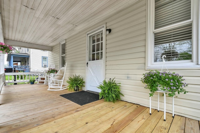 221 W Mulberry St, Baltimore, OH 43105 - deck featuring a porch