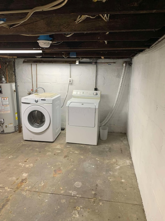 204-206 E Blenkner St, Columbus, OH 43206 - unfinished basement with water heater and washer and dryer