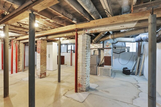 255 E Kelso Rd, Columbus, OH 43202 - unfinished basement with heating unit