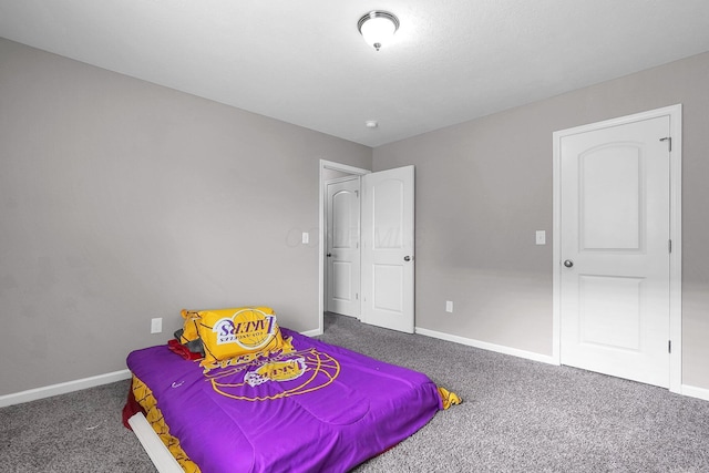 5617 Branchville Dr, Canal Winchester, OH 43110 - carpeted bedroom featuring baseboards