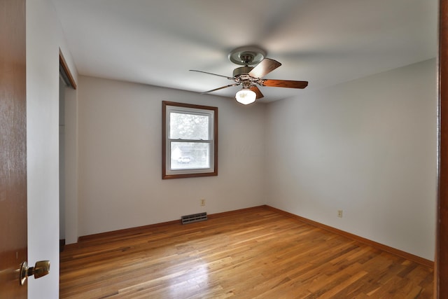 6070 Barberry Holw, Columbus, OH 43213 - spare room with a ceiling fan, light wood-type flooring, and baseboards