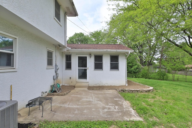 6070 Barberry Holw, Columbus, OH 43213 - view of patio with cooling unit