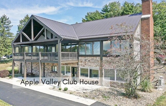 305 Apple Hill S, Howard, OH 43028