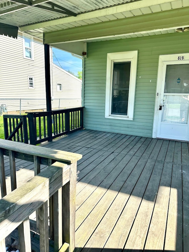 619 Sugar St, Marion, OH 43302 - view of deck
