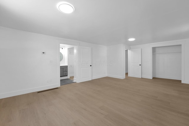 524 Avondale Ave, Marion, OH 43302 - additional living space featuring light wood finished floors and baseboards