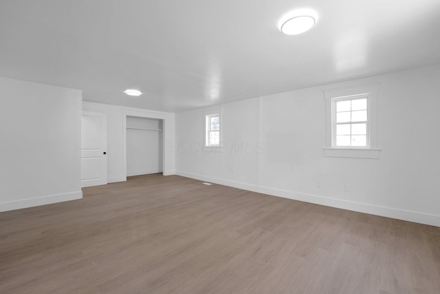 524 Avondale Ave, Marion, OH 43302 - below grade area featuring wood finished floors and baseboards