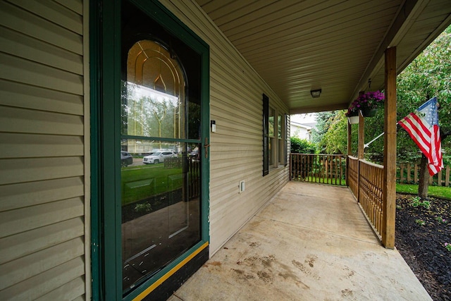 5039 Lee Rd, South Bloomfield, OH 43103 - property entrance with a porch