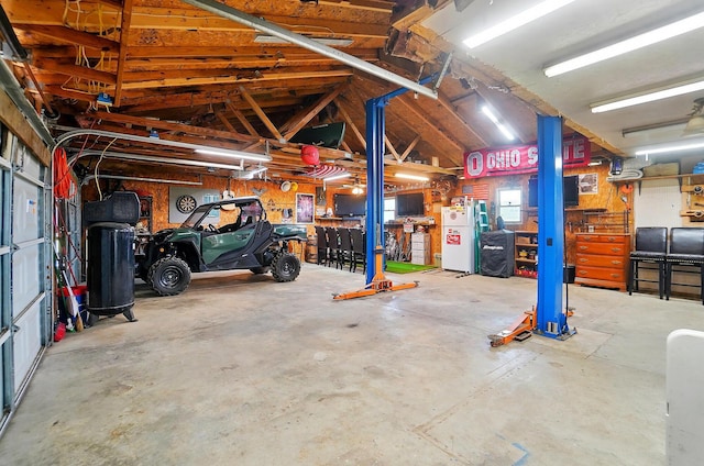 12955 State Route 188, Thornville, OH 43076 - garage featuring freestanding refrigerator