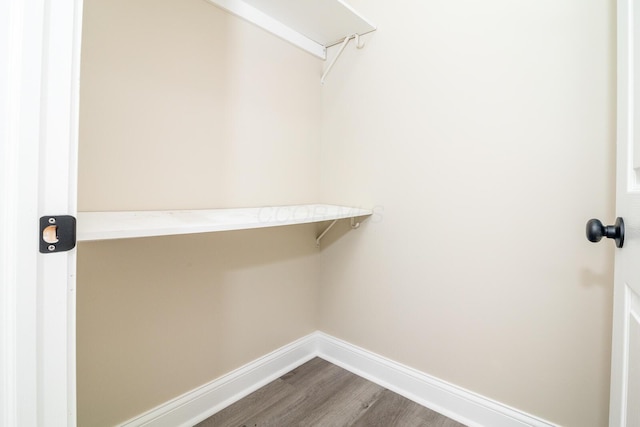 7885 Upper Twin Rd, South Salem, OH 45681 - walk in closet featuring dark wood-style floors