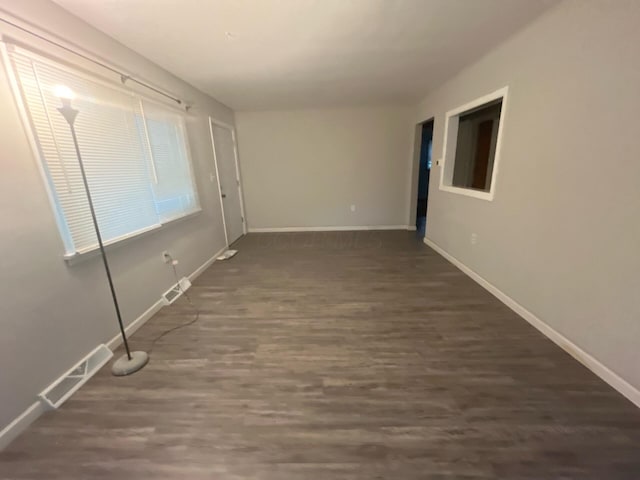 1227 Hart Rd, Columbus, OH 43223 - unfurnished room featuring baseboards and wood finished floors