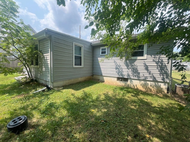 1227 Hart Rd, Columbus, OH 43223 - view of home's exterior featuring crawl space