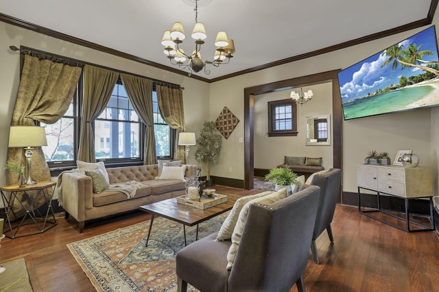 1041 Franklin Ave, Columbus, OH 43205 - living area featuring a chandelier, hardwood / wood-style flooring, ornamental molding, and baseboards