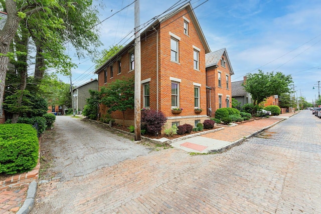 308 Jackson St, Columbus, OH 43206 - view of property exterior with brick siding