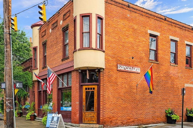 308 Jackson St, Columbus, OH 43206 - view of building exterior