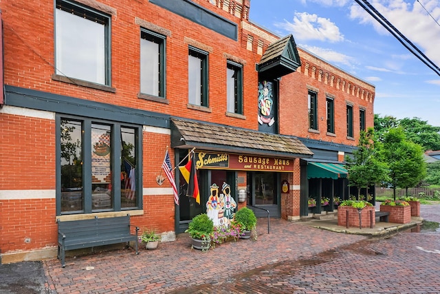 308 Jackson St, Columbus, OH 43206 - view of building exterior