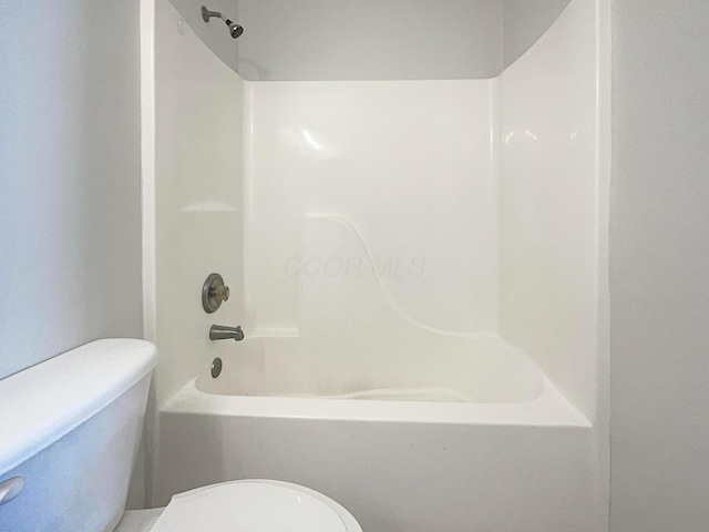 3118 Legion Ln, Columbus, OH 43232 - full bath featuring toilet and bathing tub / shower combination