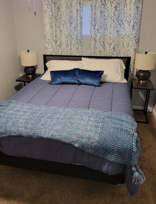 220 E Tompkins St, Columbus, OH 43202 - carpeted bedroom with baseboards