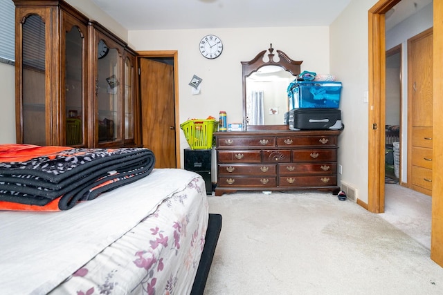 1469 Sandalwood Pl, Columbus, OH 43229 - bedroom with light colored carpet