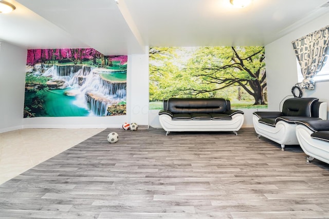 1469 Sandalwood Pl, Columbus, OH 43229 - sitting room with wood finished floors and baseboards