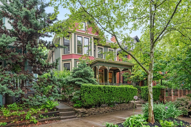 1042 Neil Ave, Columbus, OH 43201 - view of victorian-style house