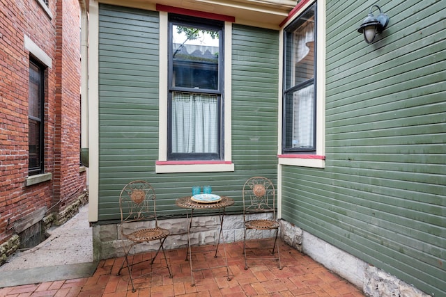 1042 Neil Ave, Columbus, OH 43201 - view of side of home with a patio area