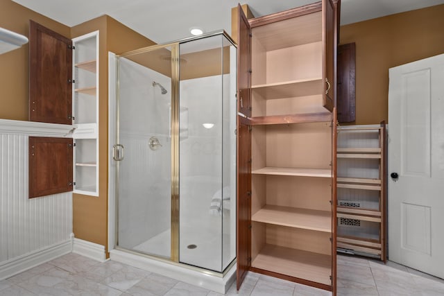 1042 Neil Ave, Columbus, OH 43201 - bathroom with a shower stall and baseboards