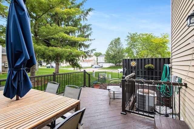5120 Singleton Dr Unit 36D, Hilliard, OH 43026 - deck featuring outdoor dining area and cooling unit