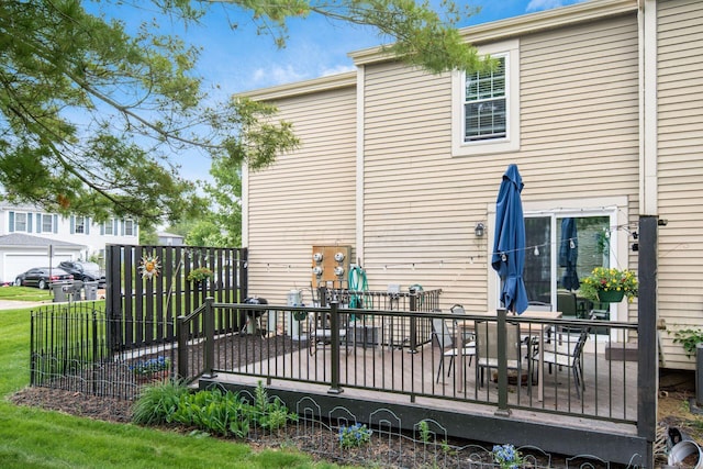 5120 Singleton Dr Unit 36D, Hilliard, OH 43026 - rear view of property featuring a wooden deck
