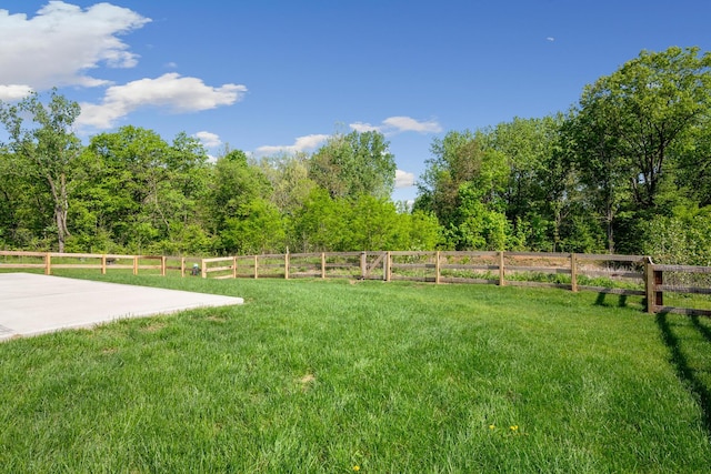 249 Rochdale, Delaware, OH 43015 - view of yard featuring a patio area