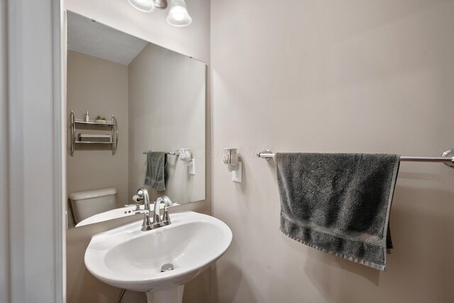 249 Rochdale, Delaware, OH 43015 - bathroom featuring a sink and toilet