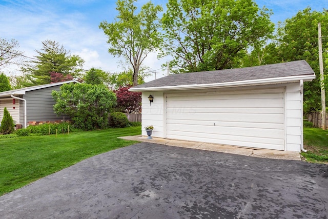 view of detached garage