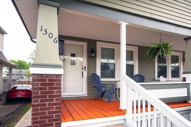 1306-1308 Wilson Ave, Columbus, OH 43206 - view of exterior entry featuring a porch