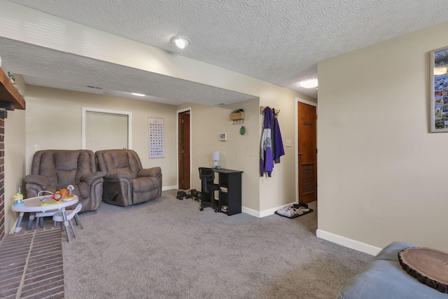 230 Clover Ct, Newark, OH 43055 - living area featuring carpet flooring, baseboards, and a textured ceiling