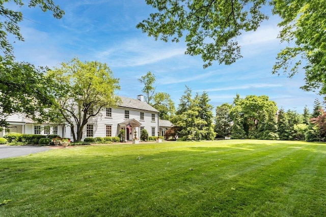 324 E N Broadway St, Columbus, OH 43214 - view of green lawn