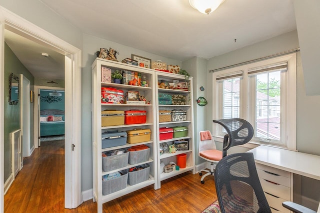 1674 Melrose Ave, Columbus, OH 43224 - home office featuring wood finished floors