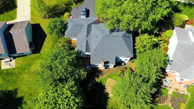 1249 Sea Shell Dr, Westerville, OH 43082 - drone / aerial view