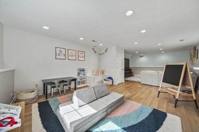 7257 Scioto Pkwy, Powell, OH 43065 - living area featuring light wood-style flooring, recessed lighting, and baseboards