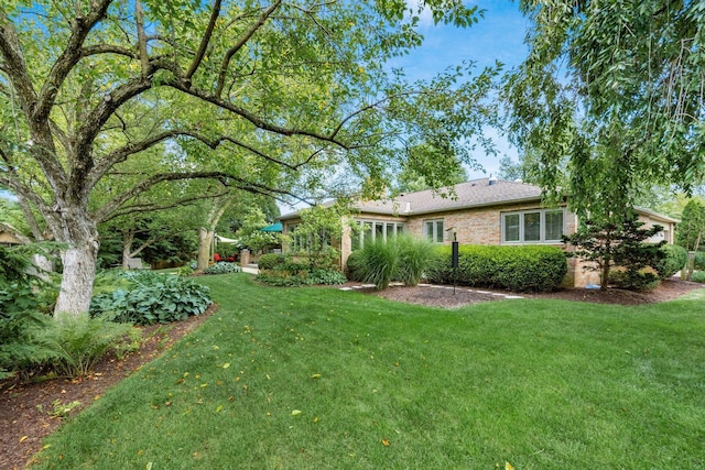 2790 Alliston Ct, Columbus, OH 43220 - view of grassy yard