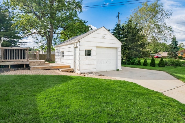 detached garage with driveway