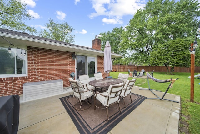 view of patio with outdoor dining space