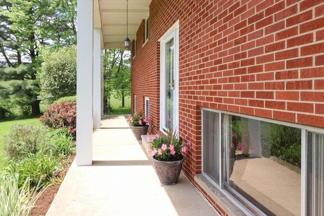 1294 Kings Corners Rd E, Mansfield, OH 44904 - view of patio / terrace featuring covered porch