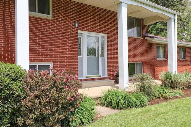 1294 Kings Corners Rd E, Mansfield, OH 44904 - view of exterior entry with brick siding